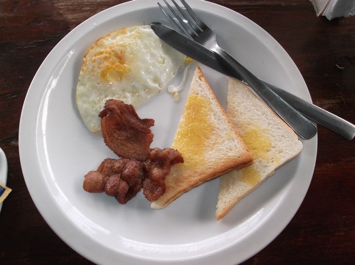 950Cのベーコンエッグ(自分がオーダー)