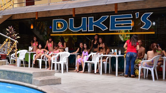 2月18日のプールパーティー